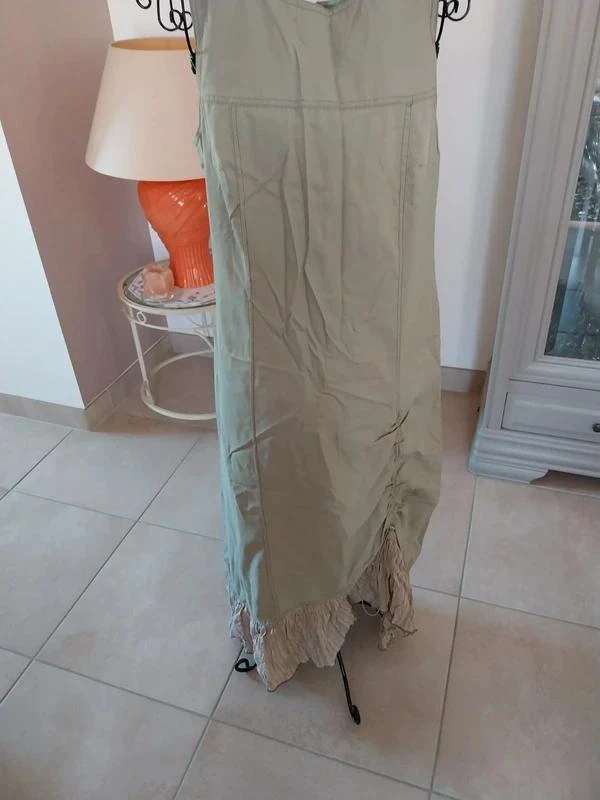 🌿 Robe longue Fiorenti kaki clair – Taille 44 – Élégante et fluide 🌿